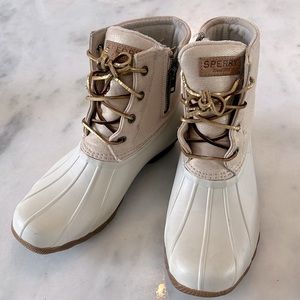 SPERRY Size 8 Women's Saltwater Water-Resistant Duck Winter Rain Boots